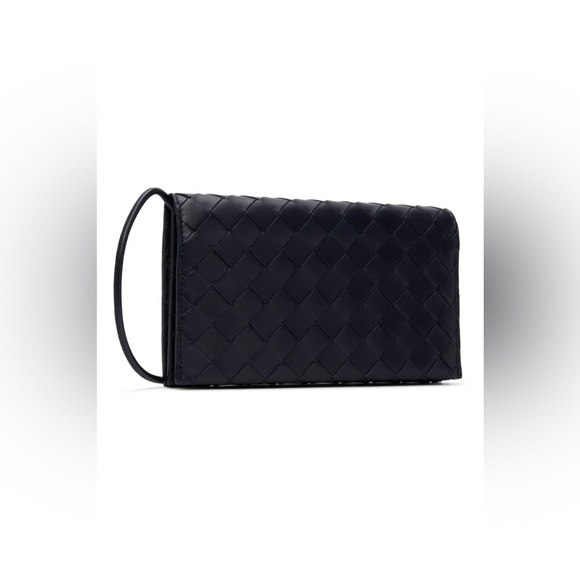 Bottega veneta wallet on a strap shoulder bag in black - Picture 3 of 12